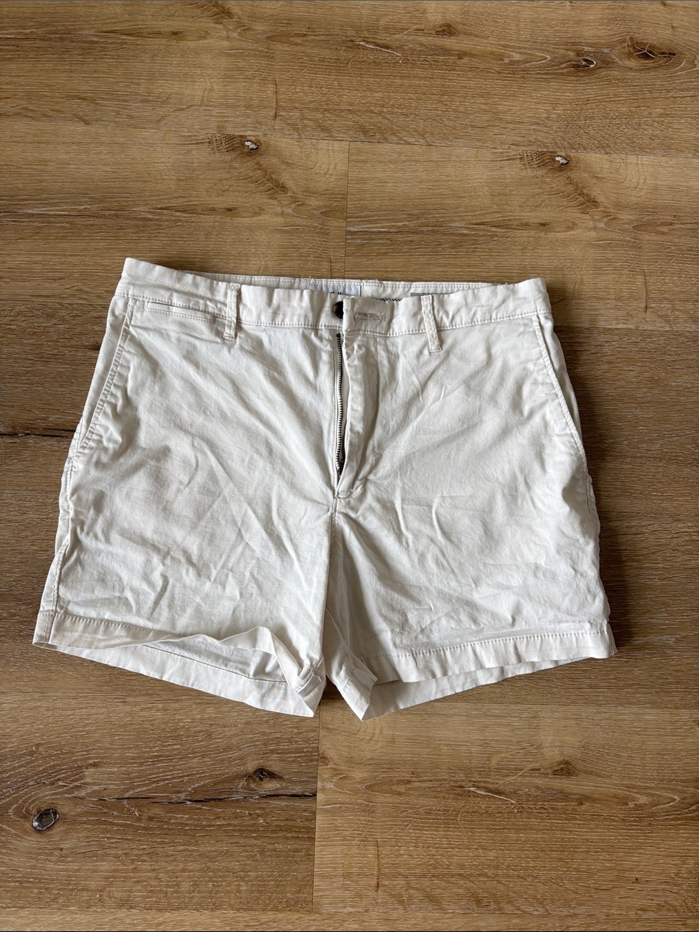 Goodfellow & Co Off White Flat-Front Shorts